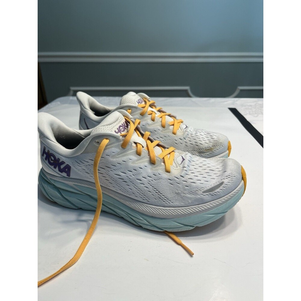HOKA Clifton 8 Mesh Running Sneakers Womenās Sz 9.5B
